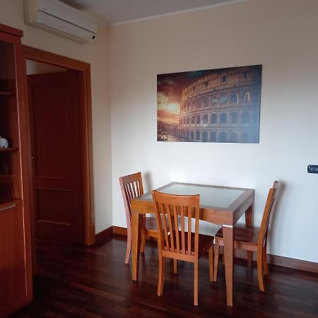 Casa Di Cesare Apartment Фиумичино Екстериор снимка